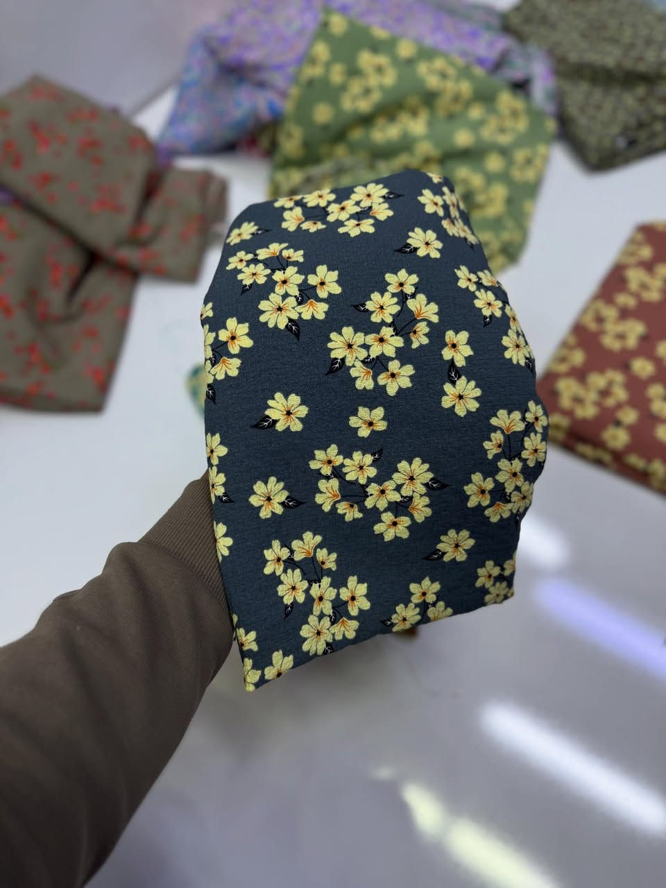 كريشة قطن 🧶 الأصلي 
خامة درجة 🥇🎖️ 
سعر 3500
توصيل موجود كل محافظات 
عنوان حله سوك مسكف من جهه جبل محل سيد لأقمشة #بابل للحجز واتساب 
***********
