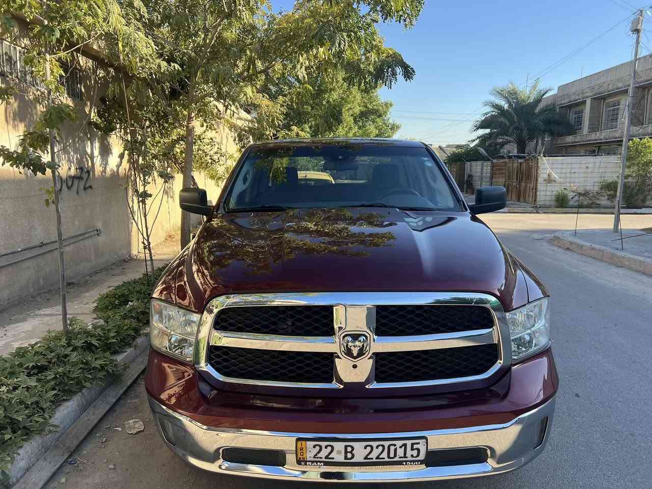 دوج رام
حجم / 1500
موديل / 2018 
الفئه / كلاسك
اللون / ماروني
حجم المحرك / 5700 ثمان اسطوانات (هيمي)
الممشى / 149000 كم
المواصفات الاخرى لفئة الكلاسك معروفه
السياره تحتوي على منظومة غاز مخصصه للسفر خصوصا الى شمال العرق وبسبب غلاء البانزين وايضا لسفرات البر والكشتات لزيادة مدى القياده
ملاحظه مهمه المنظومه تمت إضافتها في معمل غاز الشمال (التاجي) الرسمي والذي يعد واحد من اهم واحسن ورشات اضافه منظومه الغاز وبيها دفتر مرفق ايضا

ضرر السياره بسيط وبدون ايرباكات (جميع الايرباكات سليمه) وتم تصليح الاظرار فقط بدون الاجزاء الاخرى وكما موضح في الصور المرفقه 

السعر 189 ورقه

للاستفسار اكثر يرجى الاتصال او المراسله
***********
