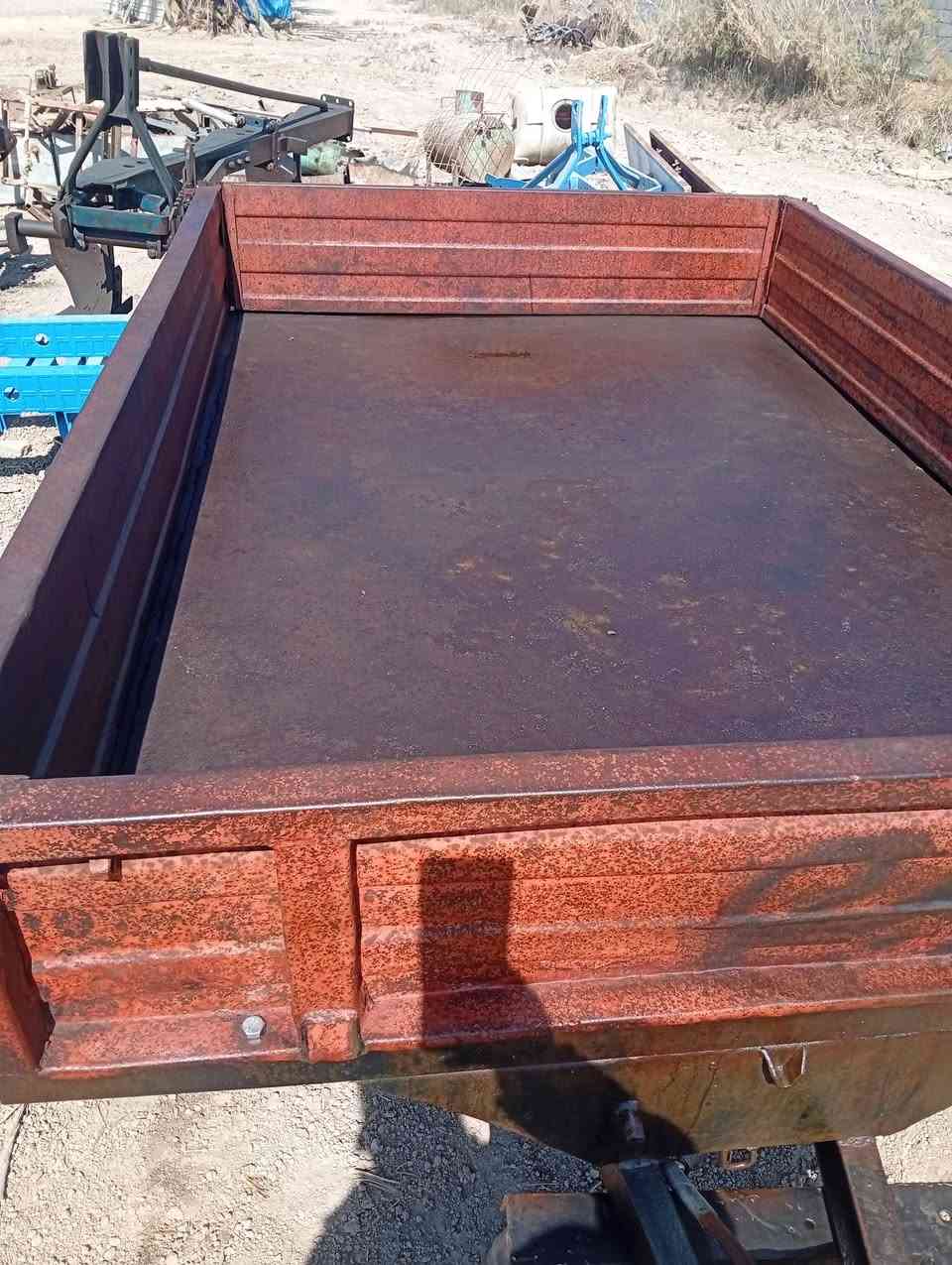 السلام عليكم عربانه مال كابوته مستعمله نظيفه للبيع المكان الصويرة لاستفسار اتصل ***********
