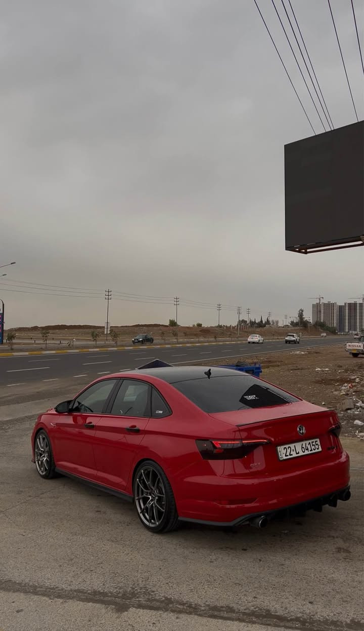 Jetta GLI 2019 muasafat 35 
مواسفات بلاك تؤب بيلاد سه قف ره ش يه ده ده ركه ره ش  ده بل كاره باي
 ٥ مؤدي ليخورين
سه ياره كه ده سكاريه 
داون پايبى له سه ره 
فارتى گئر
پؤب بانك
فايل q 59 
يه ك چاملخ بسته ك بؤنيت سبوخه بؤ داخلى ايرباگ به س شانى ته قيه سوكان ده شبول نه ته قيه به شه رت 
نمونه له جوانى ٤ جي گاى بچوكى كارته  
نرخى ١٥٧ ورقه 
*********** أربيل, العراق
