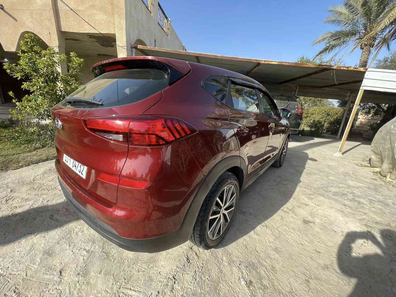 السلام عليكم
توسان موديل 2019 امريكي السياره جاهزه من كل النواحي مكينه كير تبريد تخم تاير صدر حداديه كل جاهز رقم بغداد الجديد وسنويه جديده بيه صبغ قطعه فقط الباقي كفاله عامه السياره مال جناي الف ما ذب عليه السعر152وبيه مجال الشراي 

***********متوفر وتساب
