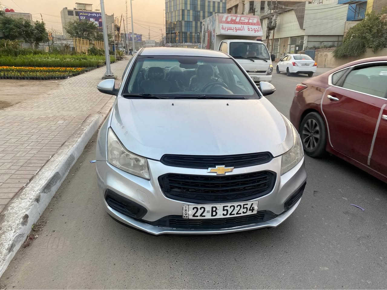 السلام عليكم شوفر ليت كروز ٢٠١٧ محرك ٢٠٠٠ المرغوب محرك كير تبريد مكفول مصبوغ حزام جماليه عندي صورها قبل الصبغ السياره خليجيه بيها ضربه وحده فقط جمالغ خلفي وبلباب شي قليل اكرر مصبوغ حزام جماليه مكان السياره بغداد *********** موجود وات ساب سعرها ٧٢ وبيها مجال بغداد, العراق
