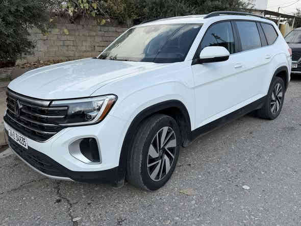 Volkswagen Atlas 
اطلس موديل 2024 بلا صبغ ولا تعديل بيها ملاحظتين بسيطة مبينه بلصورة ما معدلها من دخلت  اسفل جاملغ امامي صفحة نفر وجاملغ صفحة سايق 
السيارة بلا صبغ شرط و بأسمي ثاني يوم تحويل 
السيارة بدهوك سعر 283 $ ومجال
‏‭
***********‬
