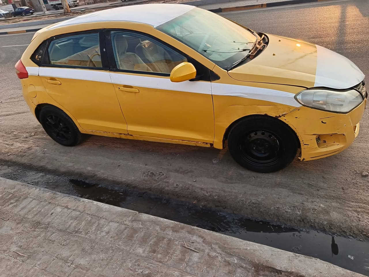 سلام عليكم سياره اللبيع شيري فلاوين كير ومحرك كفاله سنويه صاقطه 2018رايده مليون 750   العنوان البصره الحيانيه ***********
