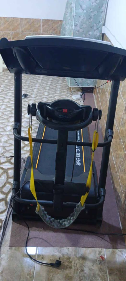 مواسفات 
٢٢٠ کیلۆ هەڵدەگرێت 
١٦ کیلۆمەتر سەریعیەتی 
هەموو گیانی مەزبووت بێ کێشەیە مەعەمەلەیەکی برایانە 
 
شوێن ڕانیە و گەیاندنیش هەیە
*********** رانية, السليمانية
