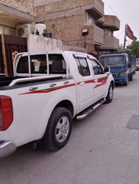 سياره نيفاره موديل 2013 كير ومكينه مكفول سياره نضيفه وتبريد ثلج السيار...