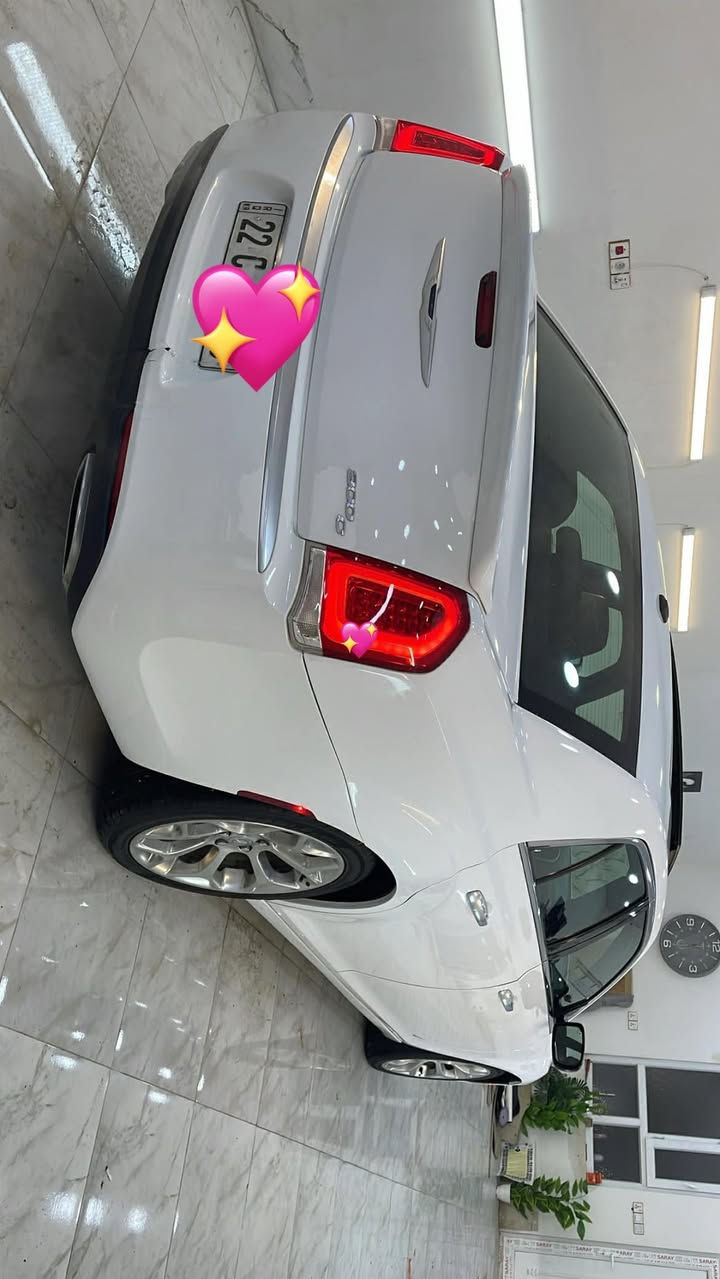 2016بلاتنيوم مواصفات بدون حساس ردار  يعني مواصفات مثل Cبس يجي بي سقف من داخل اسود وشفتات وكير Sيجي بي ويجي بي ويل 20بلادي 
سياره فول 
سياره كلين تايتل 
عدا تعديل بحافه جاملغ 15سم بدون فتح وبدون حادث سياره كلين تايتل داخل لعراق ماشيه 120الف مايل كير محرك كفاله مامفتوح سياره جديد مابي صبغ ولاتعديل غير هذا الى بجاملغ ولابي فتح برغي كله بشرط فحص و ورقه سونار بمنشور وسعره 
264ومجال 
***********
