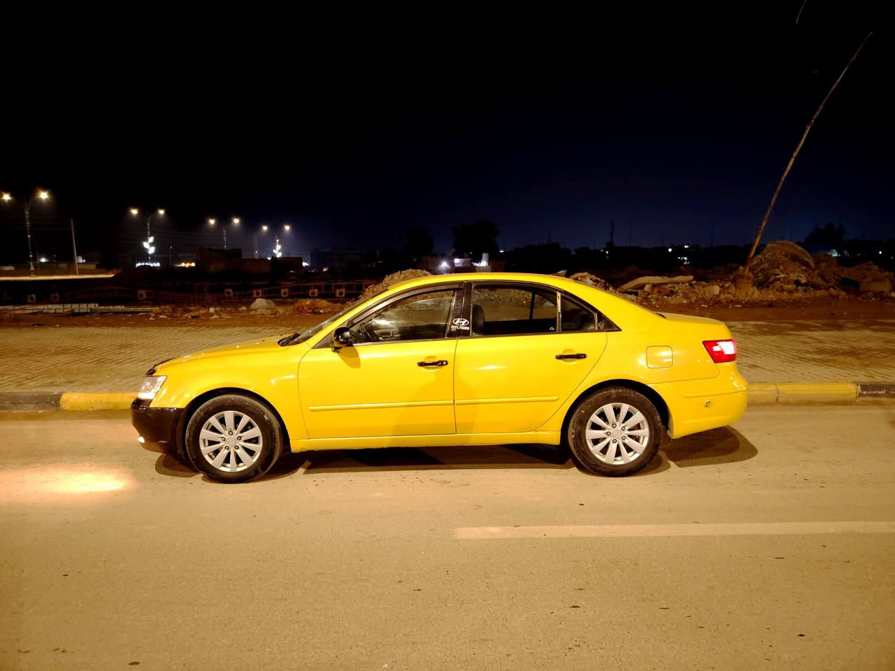 السلام عليكم سوناتا 2010 وارد امريكي رقم واسط  سياره بعد احلى من الصور  حداديه جديده استوه منفوضه منضومة  غاز يعني انسه الصرف مكينه 2400 مكفوله گير مكفول السياره فول 
نعومه ضرره موضح  بالسونار  ملاحضه راعيه ايريد تحويل 📍مكان السياره كوت المركز  باقي التفاصيل اتصل وتدلل📲***********
