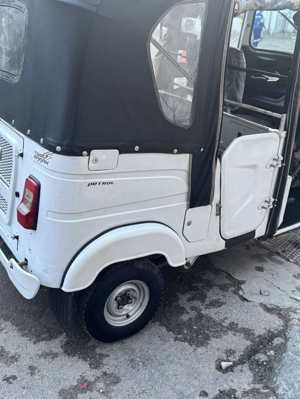 سلام عليكم تكتك موديل 21شهر6  معمره دوس فقط مكينه بستم وبوشه تكتك خير من الله  سعر 8250 وبيهه مجال مكاني بغداد مدينه الصدر
***********
