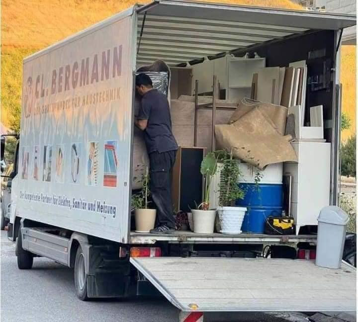 #نقل_اثاث في بغداد ومن بغداد لكافه المحافضات
#شركة العهد لنقل الأثاث وكافة البضائع
*********** اتصال او واتساب
 توجد سياره (هينو كبيره ) و(سياره كيا صغيره  )النقل  حسب الاتفاق بنقل الاثاث مع كادر عمال مختصين بنقل الاثاث تحميل وتفريغ وتوجد خدمات فتح وشد غرف النوم تركي وعراقي وفتح وشد السبالت ونقل كافه لاغراض الكبيره والصغيره
#نقل #نقل_اثاث #نقل_الاثاث #نقل_الاثاث_في_بغداد #نقل_منزل #سيارة_نقل_اثاث #شركة_نقل_اثاث
