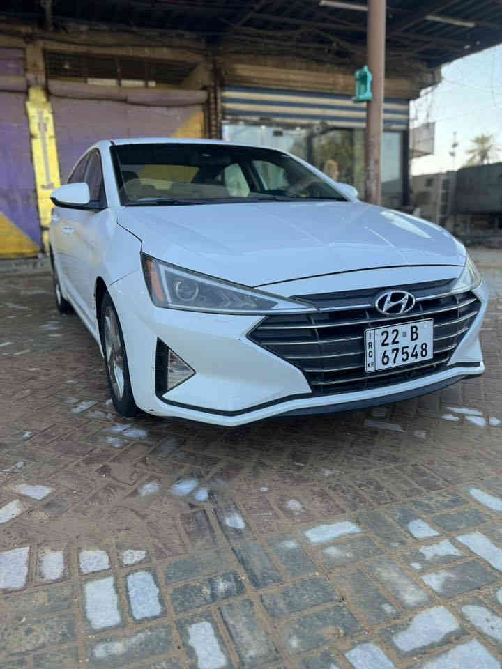 سلام عليكم النترا موديل 2019 وارد امريكي حادثه شخط داير السياره موضح بل صوره بدون ايرباك بدون تبديل بيه بارد بل جاملغ الامامي والسونار بل صور موجود رقم اربيل بسمي 
مواصفات السياره نص فول رادار امامي رادار خلفي رادار جانبي وضعيات قياده لايت زنون كهربائيات كامله شغاله مكينه وكير خير من الله فقط المكينه بيه خيط تبخير السعر 127 وبيه مجال 
الهاتف *********** العنوان بغداد
