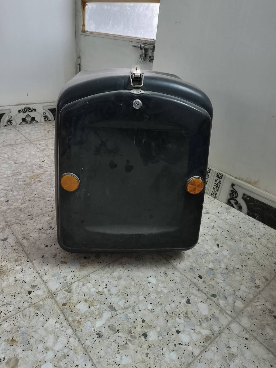 سلام عليكم صندوك جديد مامستخدم اسبوع وضميته السعر 30وبي مجال مكان مدينه الصدر 
***********
