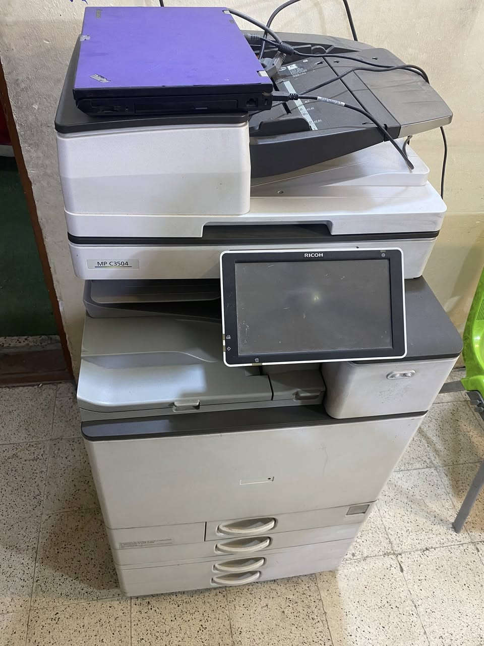 للبيع طابعه مستعمله شي بسيط طابعه  مراسله ع وقم***********
