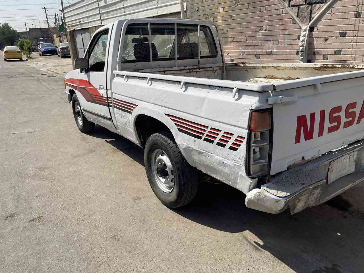 البيع بيكم نيسان
موديل 1990 كير مكينه
مكفول حداديه تمام
شواصي مكفوله 
رقم مثنى الالماني
شرعيه متوفي اتكفل
سرقه وعشائر مكان
بغداد السعر13 وبيه مجال
رقمي***********
