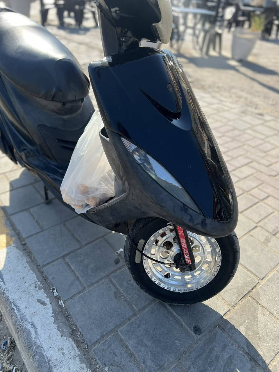 ماكس عدله للبيع
مكفوله كفاله عامة جهازه من كلشي جيب فيتر وافحص مكينه بلاد برغي ممفتوح بيه قبل 7اشهر نازله من شارع فلسطين 
ومستعجل ع بيعته سعر650وبيه مجال 
عنواني بغداد الشعب شارع عدن 
***********
