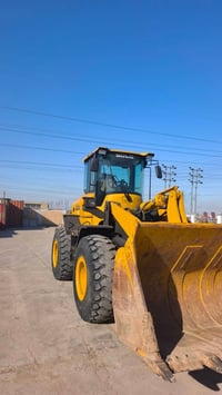 شفل البيع صيني مديل 2024 حجم 46 ساعات العمل 1500  07812865427