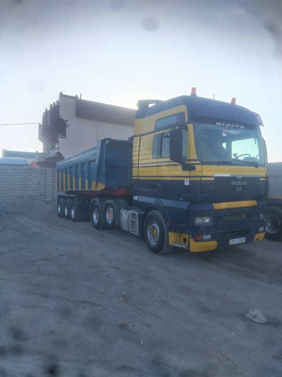 مان تيكه 2003 پم ونوزل حجم 26.410 كير اوتو مربوطه كامله سياره مكفوله( للاستفسار ***********)
