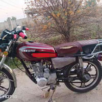 دراجه يرني5كير محرك 150موديل21 كهربايات كامله لسعر 450وبيه مجال الستفس...