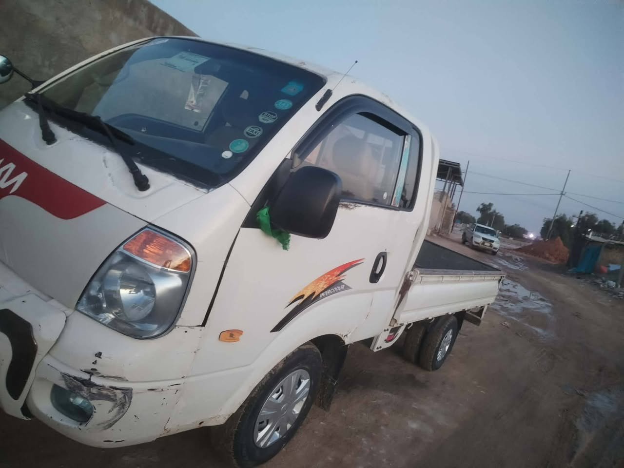 سلام عليكم البيع كيا حمل موديل 2008نضيفه مكفول مكينه اكسن شاصي مكفوله رقم انكليزي قادسيه سعر 80$وبيه مجال العنوان النجف  مكلف بل نشر هذا رقم راعيه *********** انتصل
