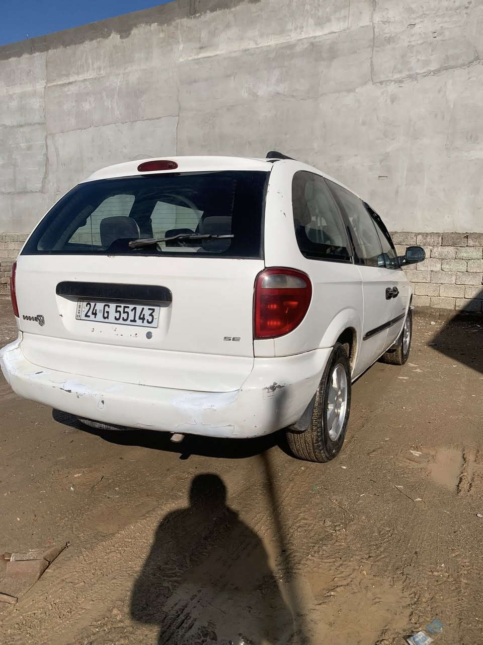 السلام عليكم دوج كرفان للبيع مصل ما موضح بالصورة سعر ٥٥ كورك ***********   اسيا ***********
