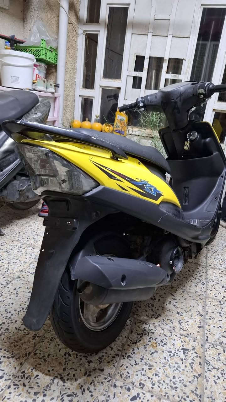 ماكس عدله شلعه ومعدل السعر 550 وبيها مجال المكان الشعب شارع عدن ***********
