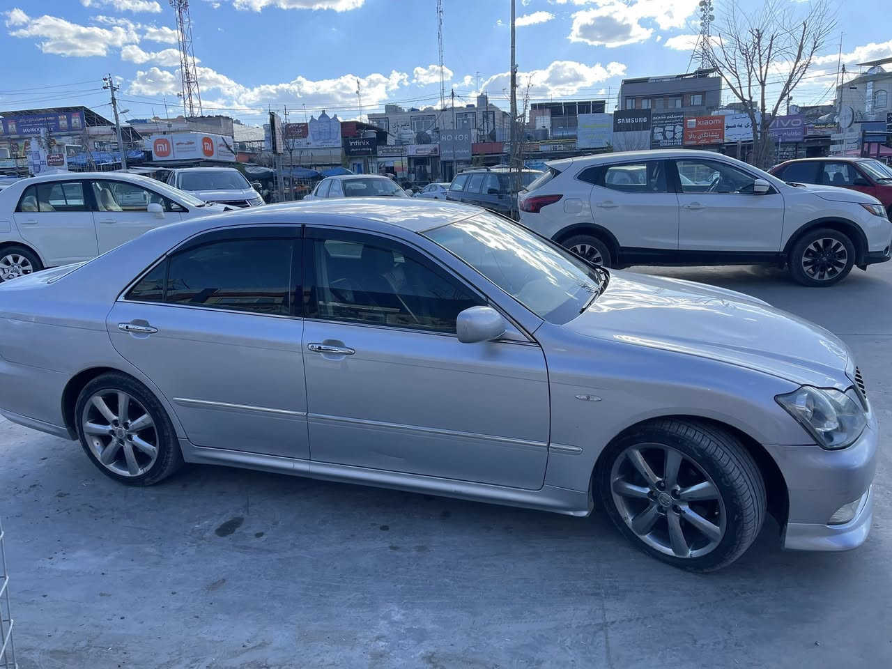 شاهينه موس موس
٢٠٠٧

گيرگه وره ي مه كينه بچوك

به سمه ره ساسي 

كامل مه سروف كراوه 

بريكو ساردو گه رمي هه مووي مه زبوته 

بوياخي قه تره نييه هي ئيراقو ئه وروپاشي نييه 

به شه رتي ١٠ سونه ر سه ياره كه جايزه كامل 

سعري (٦١)مجال 

ئه دميني گول وه ري گره 

***********

***********
