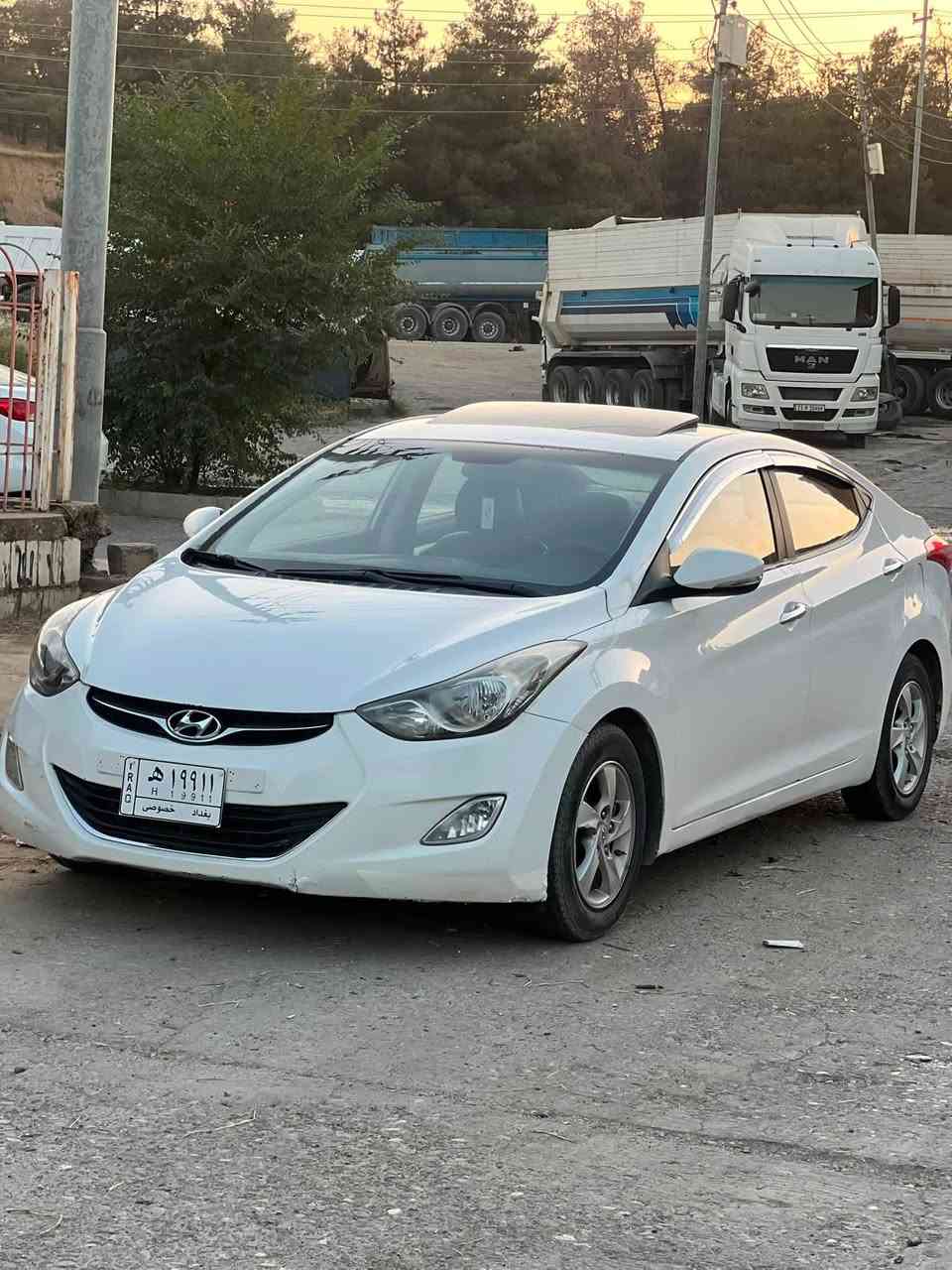 هؤندا ئاڤانتي ٢٠١٢
مكينه gdi
سلايت 
كوشن جلدو هيته ر
ئاوينه ئيشاره ت 
سه قفي بؤياغي نيه 
ليدراوي نيه هيج
كه فه رو به تانه ي به شه رته 
گيرومكينه به شه رتي ١٠ فيته ر 
چوار تايه ي سفري له ژيره 
نمونه له جواني 
ته بريد و بريك و هه موو شتيكي به شه رته 
قه تره خايسي  نيه 
كؤدي بؤ بكراوه 
شوين قه لادزي 
***********
