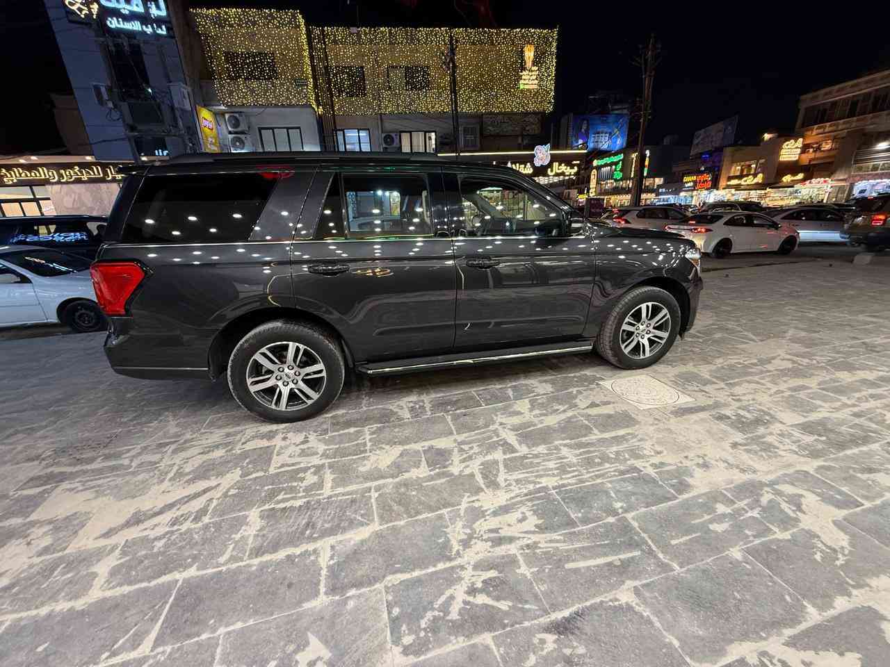 السلام عليكم فورد ExpEDITIon موديل 2023 رقم أربيل تحويل مباشر سعر 290$مكانهه بغداد اليرموك ***********
