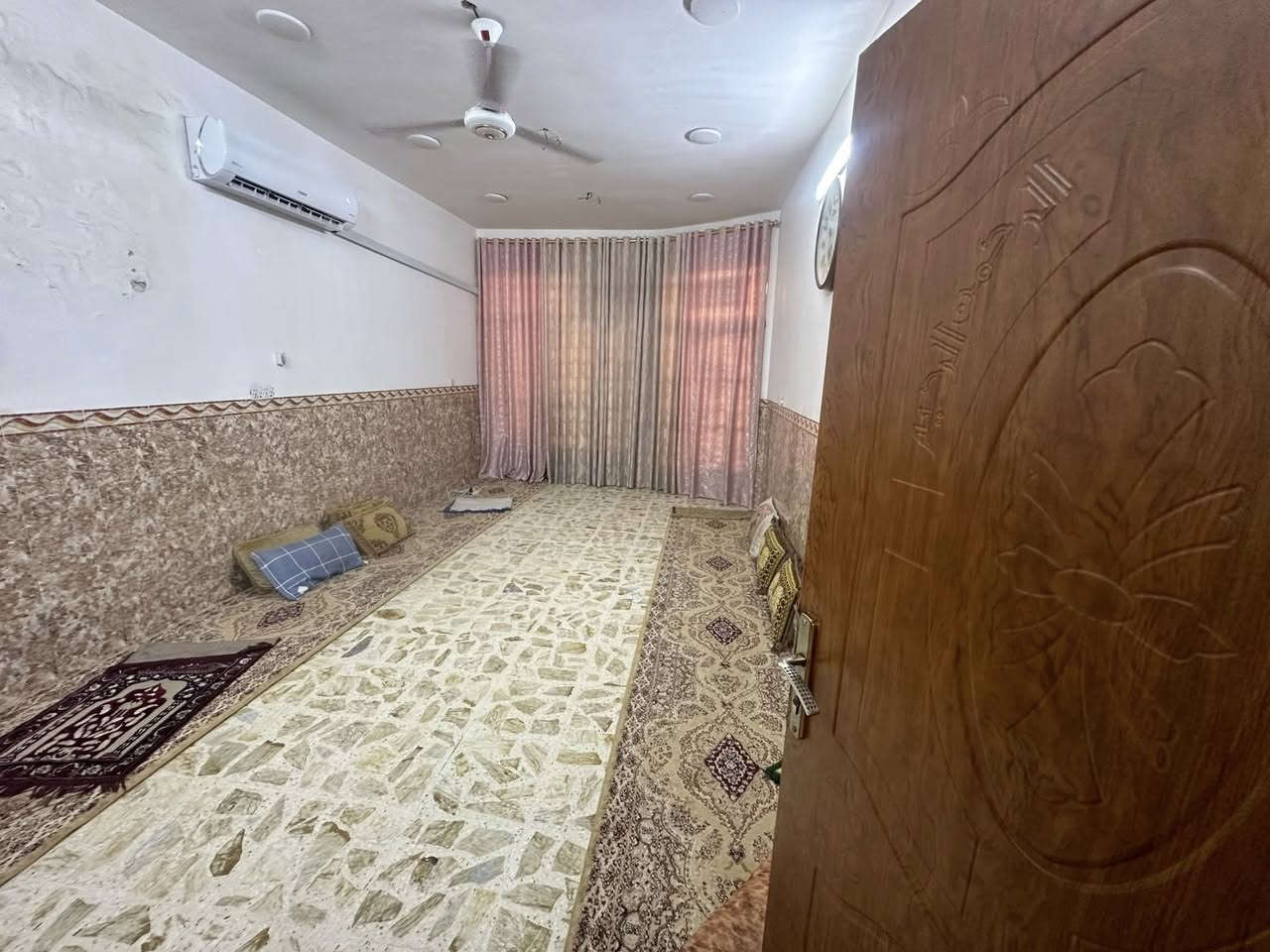 للبيع بيت مميز في الزعفرانية 🏡
بيت مساحة 150 متر

طابقين مع تشجير مرتب 🌳

ملاصق للقطعة (150 متر)

واجهة 7.5 متر

نزال 20 متر

ضمن قطع موظفي الأمانة – الزعفرانية

📞 للاستفسار: ***********
