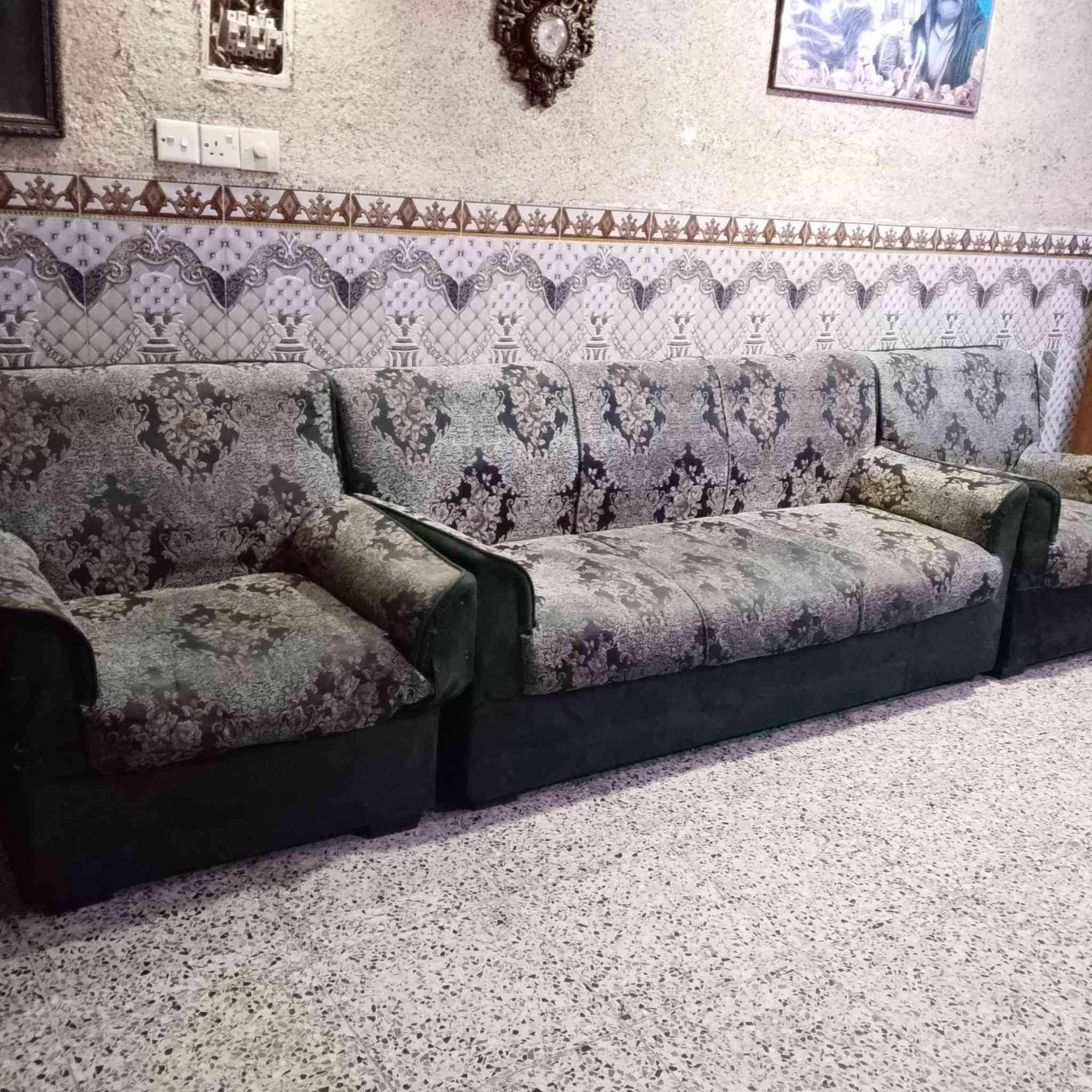 السلام عليكم تخم للبيع 125 ألف قفل ألي يريدة يراسلني على الرقم ويدلل *********** موجود واتساب ورجاءا ألي ما يشتري لا يكسر السلعة
