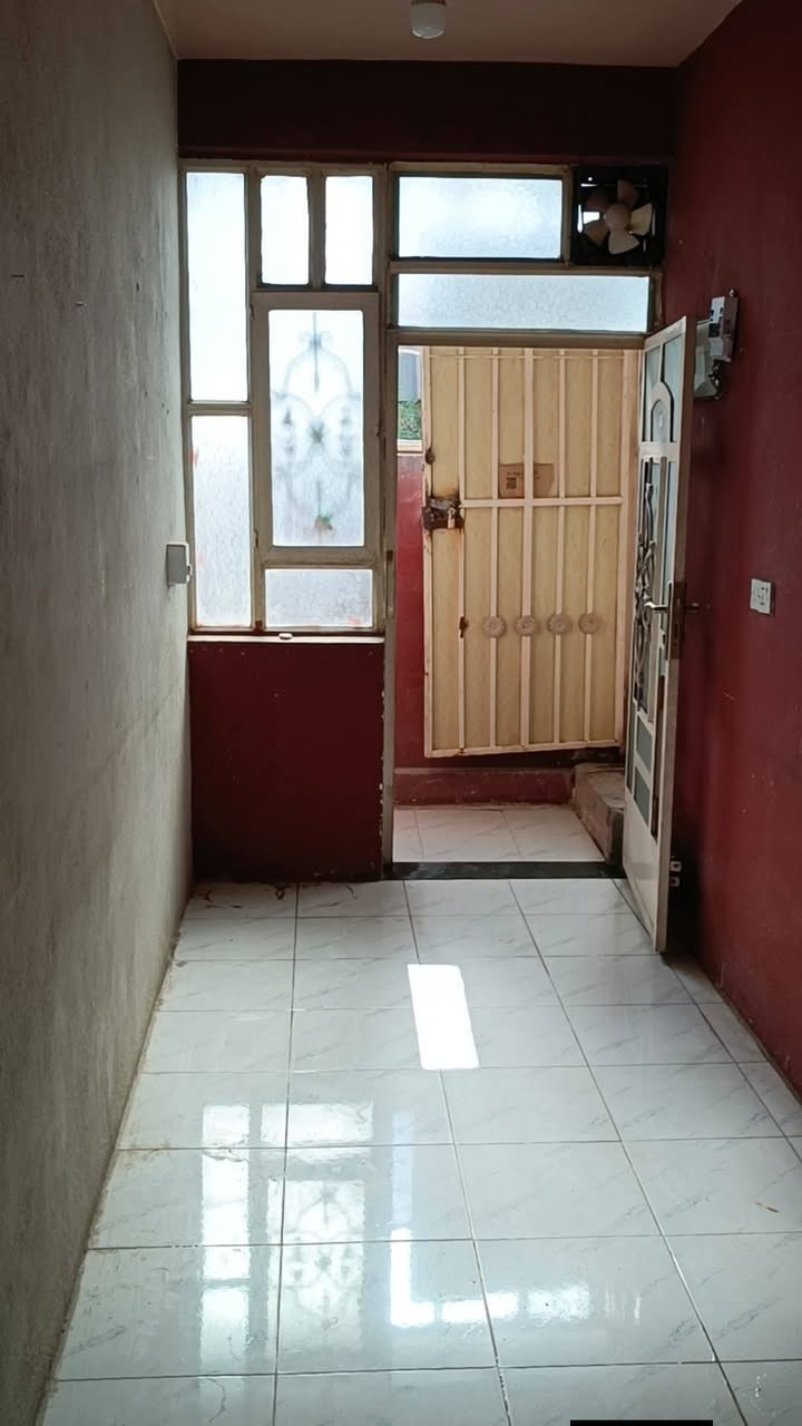 السلام عليكم مكتب عقارات الشمس  مقابيل المستشفى التركي !!!
                         بإدارة ((أحمد الگريطي))
                    
    ☎️*********** 
                        ☎️***********

🏠شقه للايجار تحتوي على غرفتين ومطبخ ومجمع صحيات جدا نضيفه 

⁦^⁠_⁠_⁠_⁠_⁠_⁠_⁠_⁠_⁠_⁠^⁩⁦(⁠✯⁠ᴗ⁠✯⁠)⁩⁦(⁠✯⁠ᴗ⁠✯⁠)⁩⁦^⁠_⁠_⁠_⁠_⁠_⁠_⁠_⁠_⁠_⁠^⁩

🌎 الموقع مقابل المستشفى التركي مباشرةً 

⁦^⁠_⁠_⁠_⁠_⁠_⁠_⁠_⁠_⁠_⁠^⁩⁦(⁠✯⁠ᴗ⁠✯⁠)⁩⁦(⁠✯⁠ᴗ⁠✯⁠)⁩⁦^⁠_⁠_⁠_⁠_⁠_⁠_⁠_⁠_⁠_⁠^⁩

💸💰 قيمة الإيجار 250
