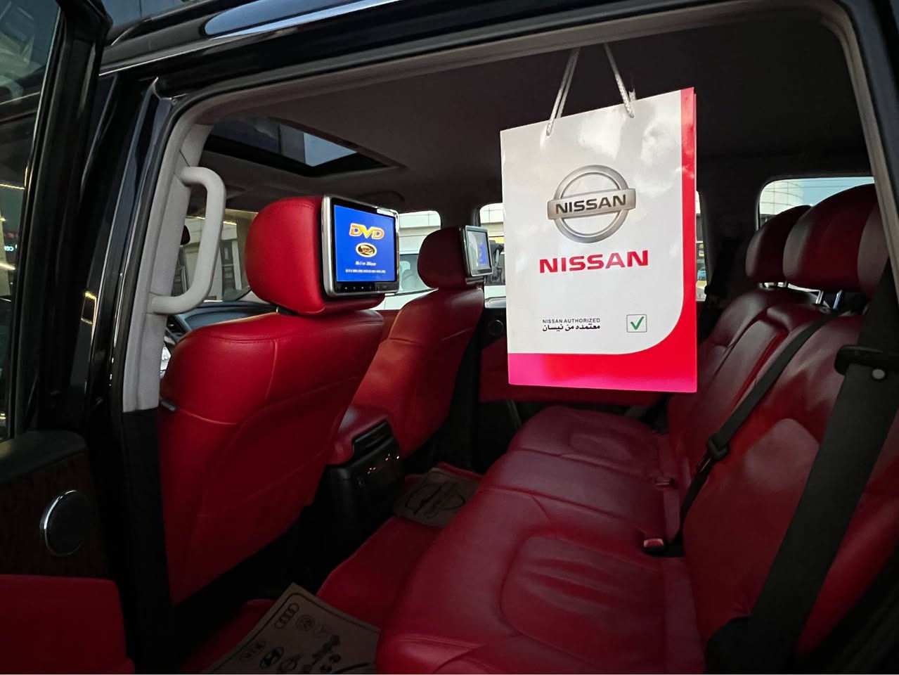 بسم الله الرحمن الرحيم 
NISSAN ARMADA 2017 PLATINUM 
نيسان ارمادا بلاتنيوم فول مواصفات 2017 

🛑محرك 8 سلندر 5600 
🛑 61 الف 
🛑مكان سليمانية 

ملاحظة : سيارة بيها فقط ربع البونيد صبغ بدون دواخل بشرط 
🛑 :- {فتحة - رادار - 5 كامرات - فور ويل 4x4 - كشنات تدفئة و تبريد وخزن ميموري - سكان كهرباء و تدفئة - كشنات خلفية كهرباء و تدفئة - بصمة وتشغيل عن بعد - صندوق جك (كهرباء) - لايتات متحرك مع فرة السكان - شاشات خلفية - دواخل نسمو } بعد كلش هواية مواصفات 
🛑ملاحظة : سيارة جاهزة بشرط بدون اي نقص تخم تايرات جديد عليها 

سعرها : 247 ورقة 💵 

سيارة باسمي تحويل وكالة حاظر

للاستفسار ***********  📱 السليمانية, العراق
