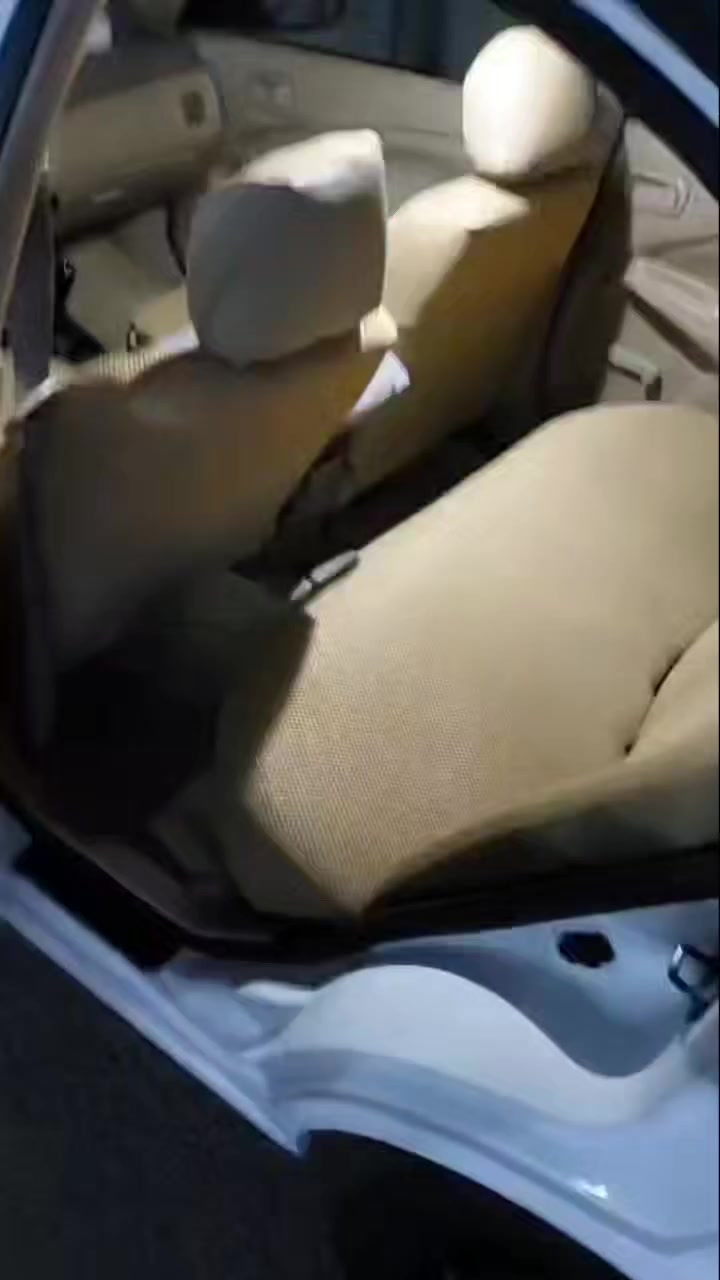 السلام عليكم نيسان سني 2008 شماليه اربيل باسمي هزه جديده سنويه 2030 كير عادددددي قطعتين صبغ بارد خشم جاملغ  بليته زركه مكاني بغداد مراوس بيع تحياتي الجميع 
*********** واتساب
