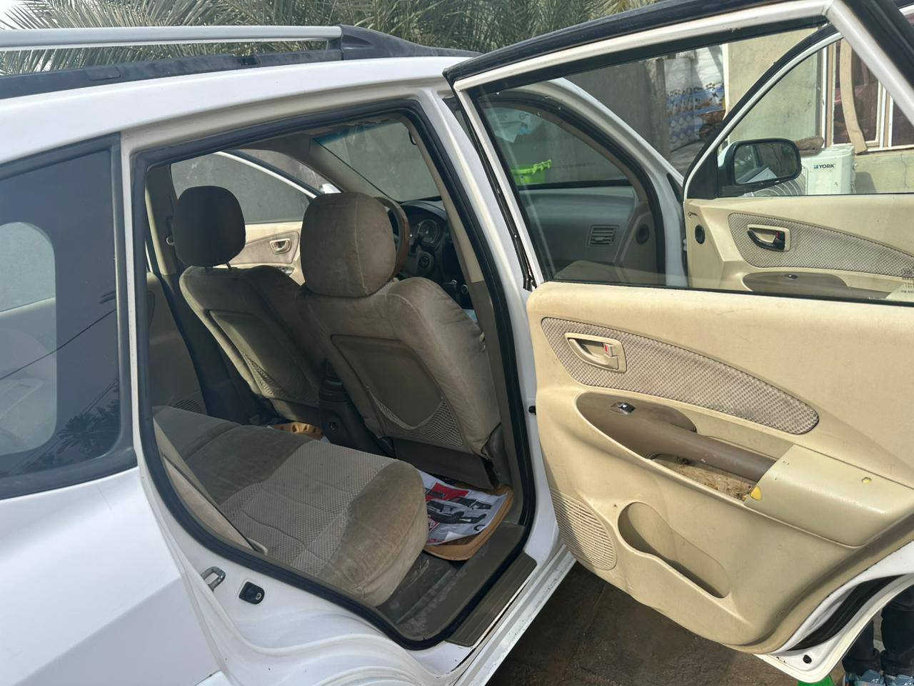 السلام عليكم توسان للبيع 2009 رقم بغدادجديد دولي بسمي محرك 2700  تخم تاير جديد وباتري جديد بلكات نوزلات حساسات بدلتهن قبل شهر بيهه قطعتين جاملغ امامي وبنيد السعر 107بيهه مجال قليل مكان السياره كربلاء ***********
***********
