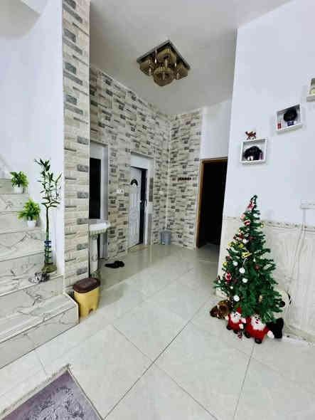 إعلان.......🛑🛑🛑🛑
بيت للبيع مجمع البيادر مساحته 200متر جه حي النفط 

يحتوي على غرفتين وصاله ومطبخ وبراني وصحيات خارجيه وداخليه وحديقه

السعر الكلي 175

مطلوب 110 

بيد صاحب البيت 65

التسديد الشهري 548

للاستفسار الاتصال على الارقام التالية 🌏🌏

***********

***********

***********

مكتب الساعي للعقارات // والمقاولات 🧿🧿🧿🧿

#العنوان سايدين حي الشرطة
