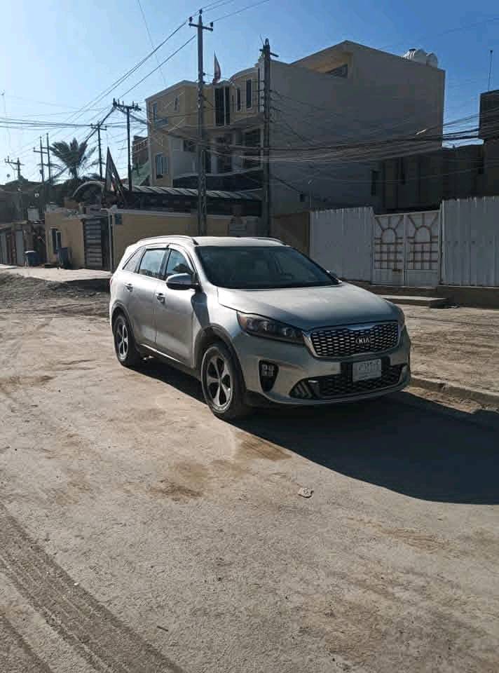 2019
صبغ عام رقم بغداد محرك سته سلندر سبعه راكب كير محرك مكفول تبريد شركه تحكم قيادة 
بسمي عنوان بغداد 
***********