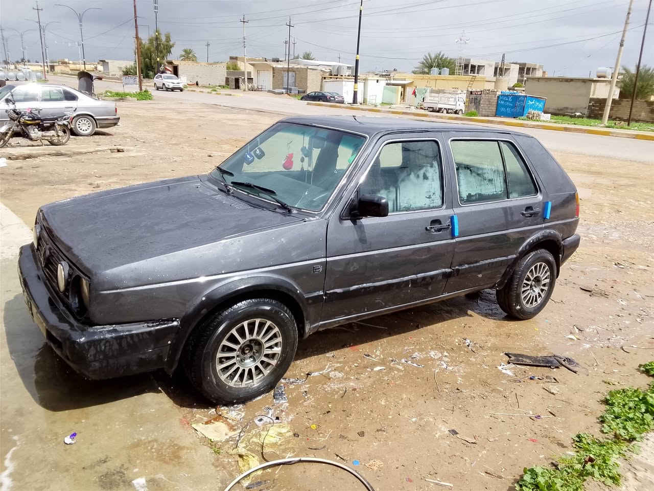 سلام عليكم سياره كولف للبيع موديل1990 محرك 1800
شرط  مصبوغه عام فحص نينوه شرط الوكاله و تحويل 
يرهم مقدمه و قصاط معا كفيل 
  السعر على الخاص 
الشرقاط / الساحل الايسر 
الاتصال***********/***********
 متوفر واتساب
* المو شراي الا يخابر
