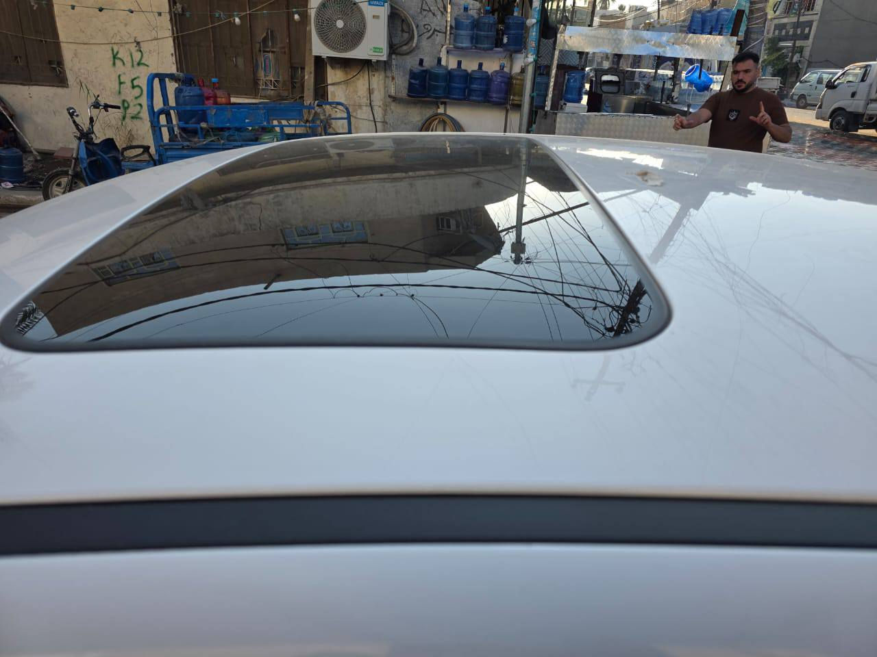 السلام عليكم للبيع موديل 24 رقم أربيل باسمي مكفوله من صيغ وبارد عدا شخوط 141 وبيها مجال ماشيه 26 الكاظمية ***********
