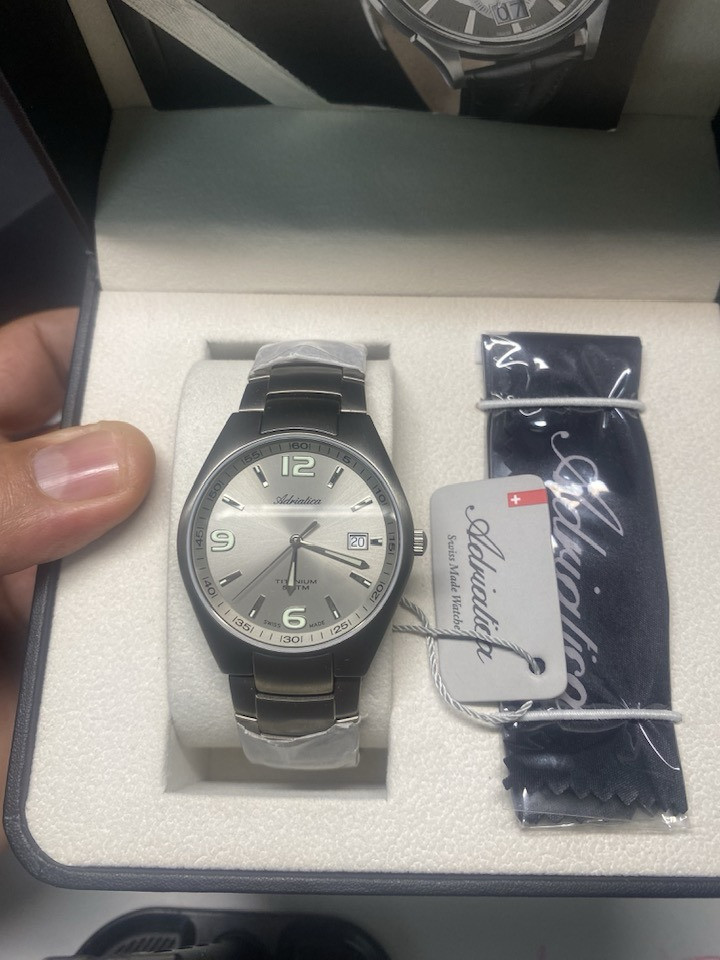 ماركه  السويسري ادرياتكى الكوارتز  قطر 41 نضام دولي 5 سنوات وكالة *********** وتساب
