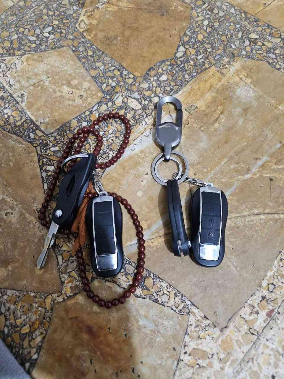 السلام عليكم اخوان من رخصت الأدمن دراجة دايوان جبلي مديل 23 طالعة با 24. دراجة نظيفه كلش برغي مانا قصهة تشغيل عن بعد سويج عدد 2 زائد خوذة، مال بيت مومال توصيل طلبات، السعر النهائي 1600 هاتف *********** ،مكمركة أوراق اصلية
