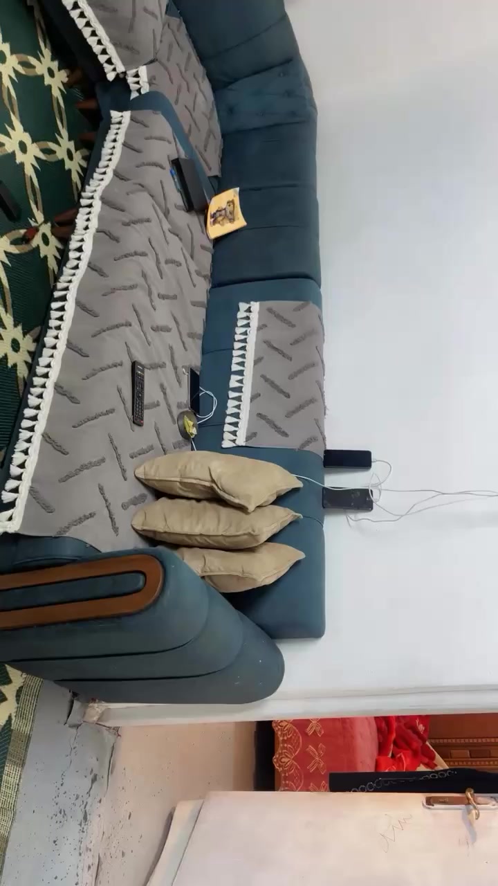 غراض بيت كامل البيع في الزعفرانيه***********
