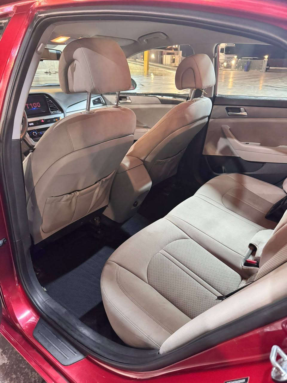 سوناتا 2017 للبيع
رقم انبار 
ماشيه ( 114) ميل
بدون ضرر كفاله عامه حادثها من امريكا بس الدعاميه 
يوجد ملاحظات بسيطه مثل..
بارد بالبنيد 

صبغ اقل من شبر براس الجاملغ الامامي الايمن

صبغ بسيط جداً بالهلال الخلفي 

صور الضرر الحادث الامريكي مرفقة مع المنشور  

الباقي كفاله عامه من كلشي ماتصرف عليها ولا دينار 

الواقع احلى من الصور 

تحويل ثاني يوم 

للاستفسار ***********
