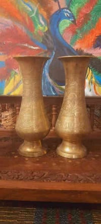 مزهريات قياس 15.20.23 سنتم سعر الزوج 30 الف ويوجد توصيل 07744590756