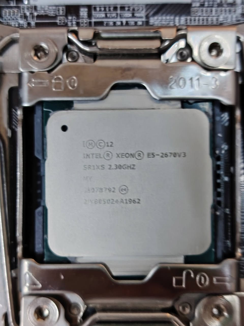 كومبو لوحة أم و معالج و رامات
MB : X99H

CPU: intel xeon e5-2670 v3

RAM: 16gb ddr4
السعر ١٥٠ الف بيه مجال للطيبين
مكاني البصرة

7728550795


**إذا كنت صاحب هذا الإعلان وتريد حذفه لأي سبب، رجاءا أرسل رسالة إلى الدعم الفني**