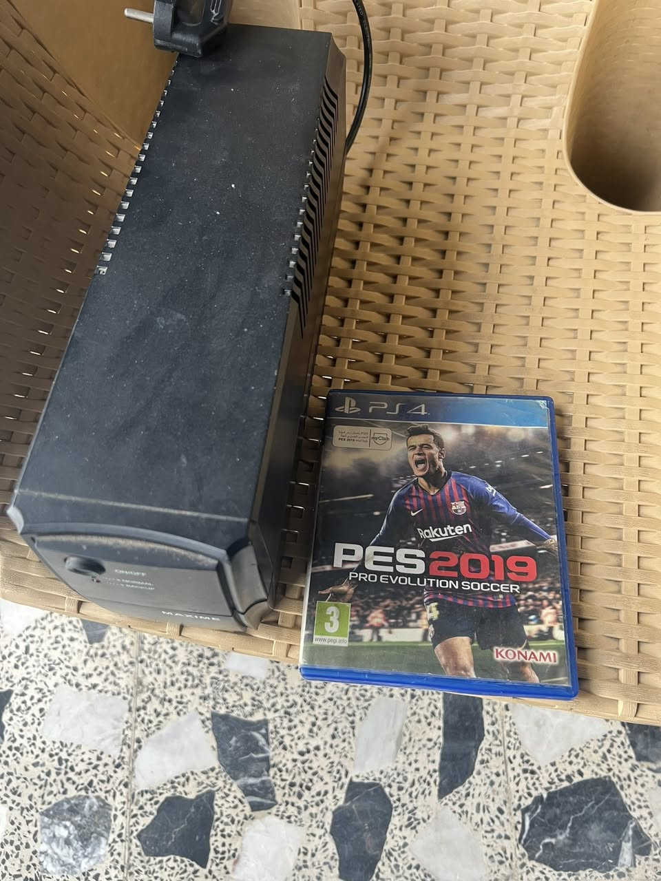 سلام عليكم يوبي إس 850 و قرص بيس 2019 
سعر  40 الف تفحص و تاخذهن استعمال سبوع 
مكان بغداد المدينه رقمي ***********
