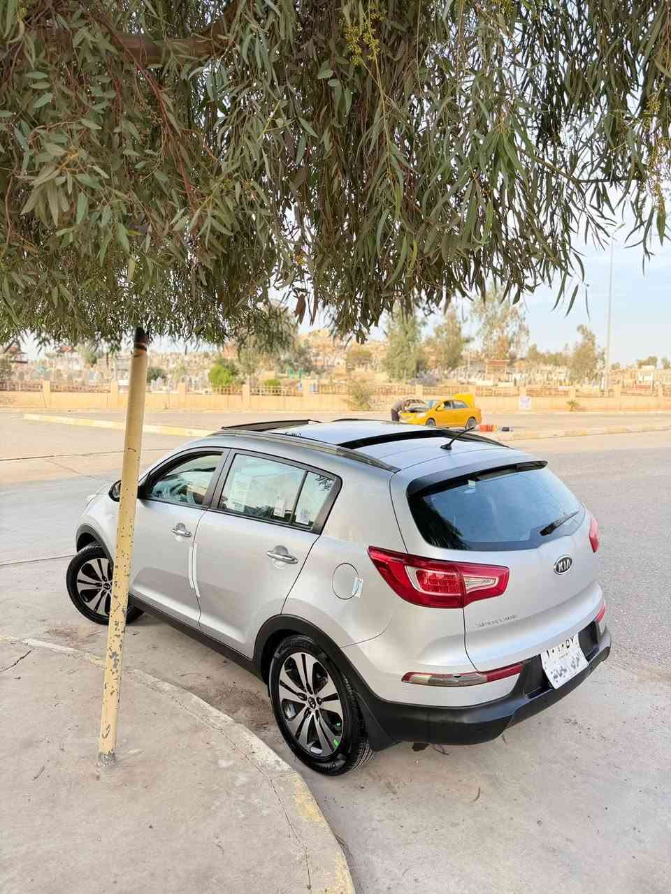 سبورتج 2012 خليجي للبيع، كفاله من الصبغ حته الدعاميات كفاله
كير ومكينه برغي مامفتوح كفاله، رقم شمالي، سنويه جديده لحد 2028

ماشيه 130 الف، بانوراما، ويل كروم، جلد، تحكم ستيرن، لدات اماميه وبولجكتر، كامره خلفيه، داخل لونين، سايد بريك بالرجل، تايرات جديده وصدر كامل جديد، السياره جاهزه وأنظف من الصور

السعر 137 وبيه مجال بسيط

اخوان رجاءاً بالتلفون ماتعامل شوف السياره ونظافتها وكلبهه واقتنع ودلل

المكان بغداد الدوره

***********
