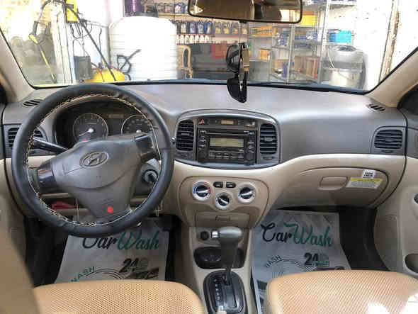 السلام عليكم اكسنت للبيع شركة العامه اصفر بلادي 2011 محرك 1600 جاهزه باسمي مكاني الاسكان مقابل كلية المأمون سعرها 92 الاتصال ***********
