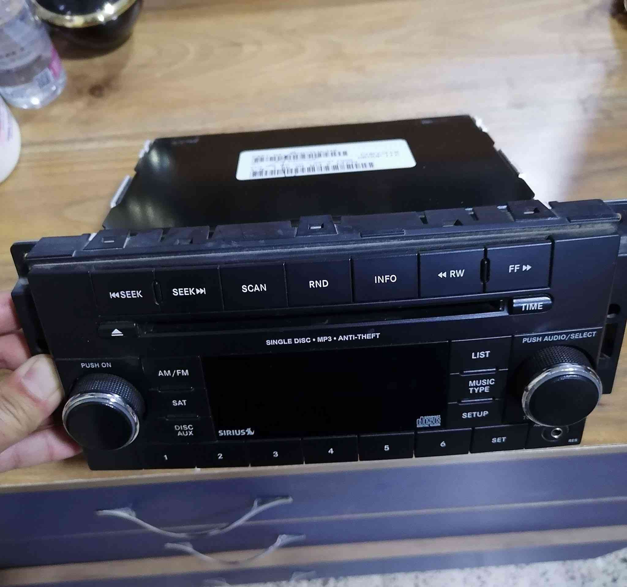 مسجل افنجر للبيع نضافة 100 بل 100 شرط العمل السعرة 25 الف 
مكاني بغداد 
***********
