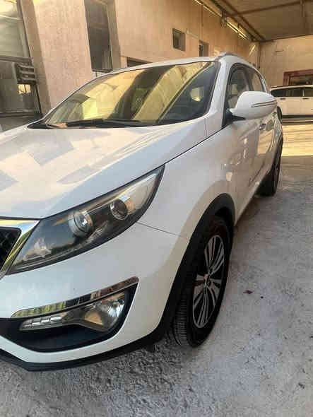 سبورتج موديل 2016 بيع او مراوس بأحدث كفاله عامة لا صبغ ولاتبديل فقط بارد كلش قليل باب السكن وشخط بسيط باب خلف السايق
كير ومحرك  وحدادية وكهربائيات وتبريد وأطارات ودواخل بحالة ممتازة
منظومة بنزين جديدة باتري جديد..
رقم بغداد دولي جديد بأسمي /بغداد /الدورة /ابو دشير 
السعر 170وبيها مجال بسيط
***********
***********
