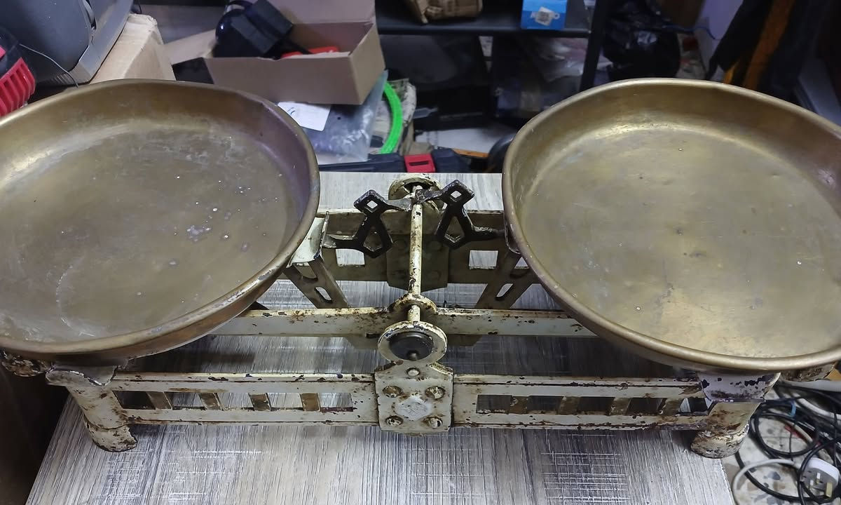 ميزان قديم بهذا الشكل


**إذا كنت صاحب هذا الإعلان وتريد حذفه لأي سبب، رجاءا أرسل رسالة إلى الدعم الفني**